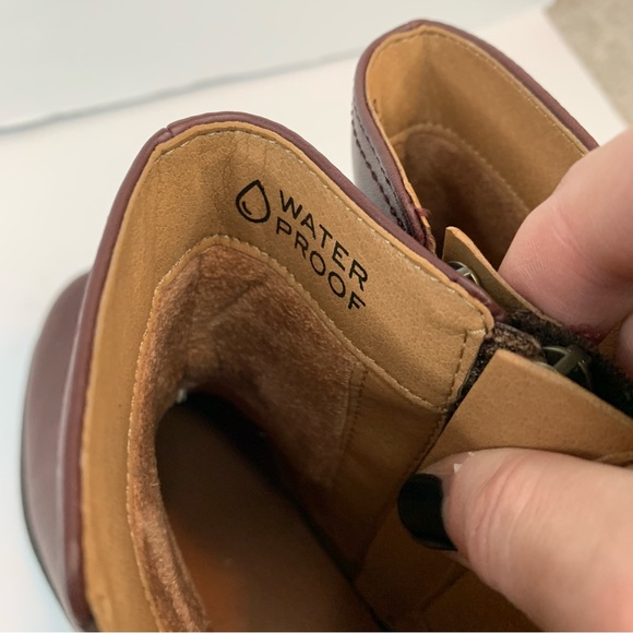 Vionic Brynn Waterproof Leather Ankle Boots - Picture 6 of 8